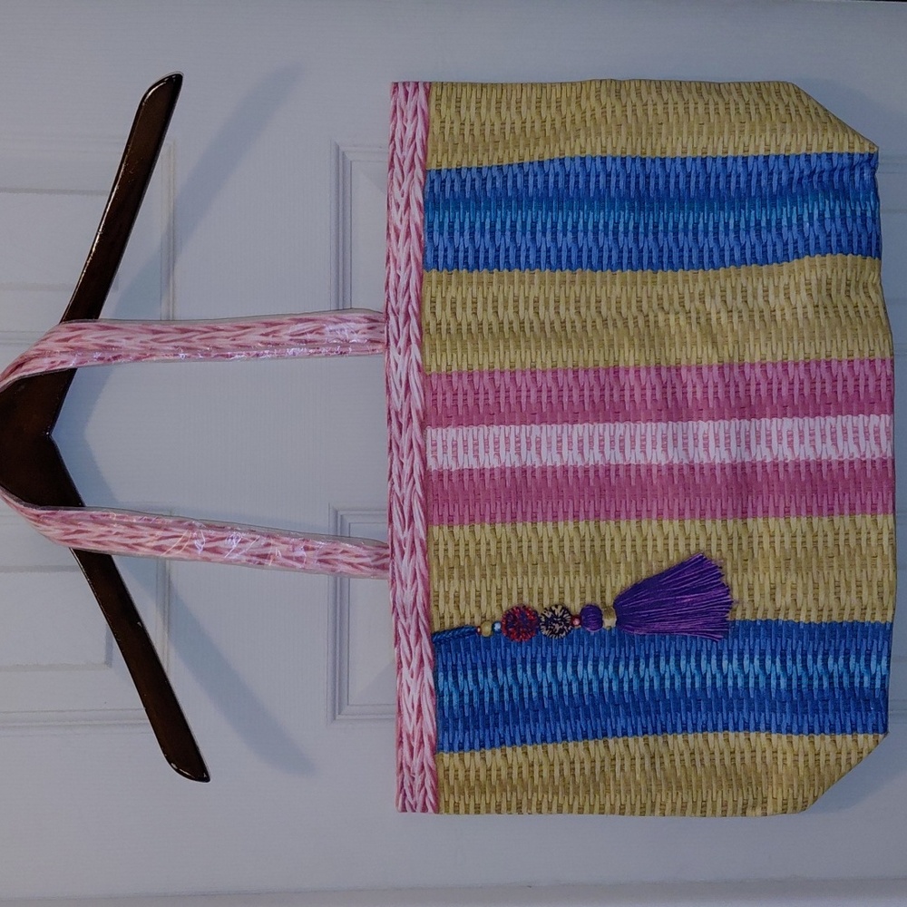NWT Estee Lauder Tote, Handles Wrapped, Great For Beach, Tassel Pic Front, Cute!
